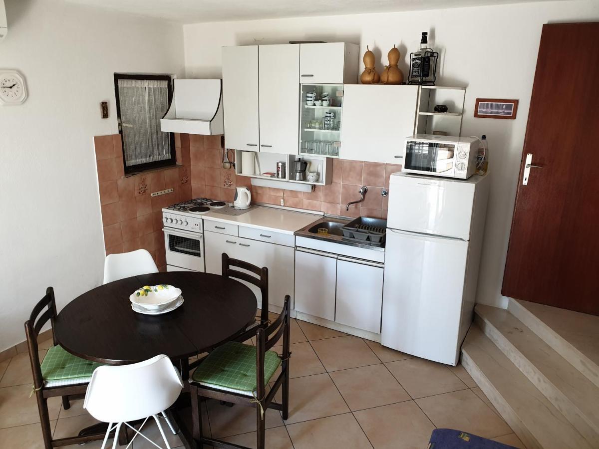 Apartmani Barada Seget Vranjica Exterior foto