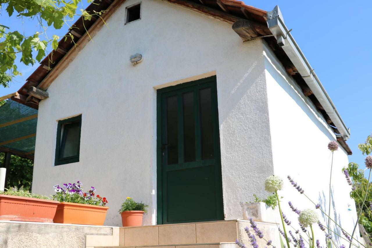 Apartmani Barada Seget Vranjica Exterior foto